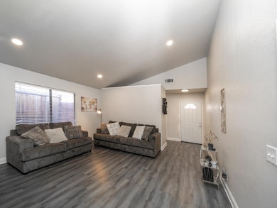 1724 Norfolk Way, Ceres, CA 95307 - photo 5