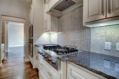 19504 Rambling Creek Dr, Edmond, OK 73012 - photo 7