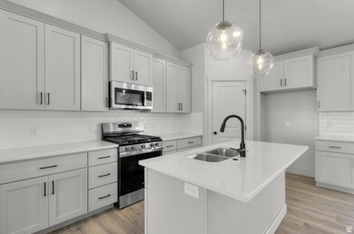 256 N 870 E unit 18, Tremonton, UT 84337 - photo 2