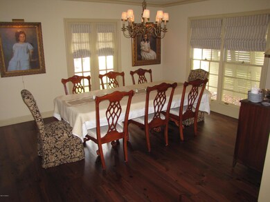 Formal dining