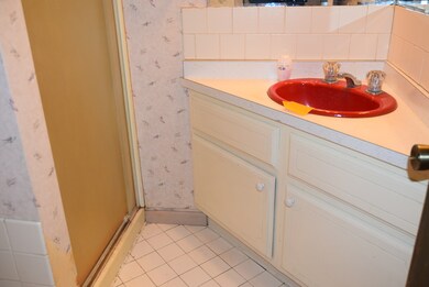 1/2 Bath