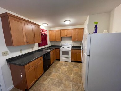 92 Carriage Hill Rd, Brattleboro, VT 05301 - photo 5