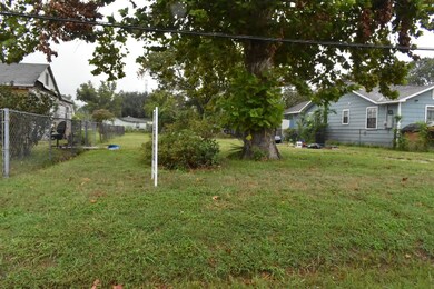 3219 King St, Houston, TX 77026 - photo 2