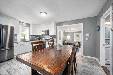 23 Curtis St, Warwick, RI 02889 - photo 5