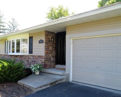 5 Turner Ln, Albany, NY 12211 - photo 4