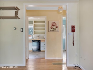 1466 8th St-38