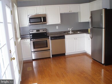 1544 Harford Square Dr, Edgewood, MD 21040 - photo 3