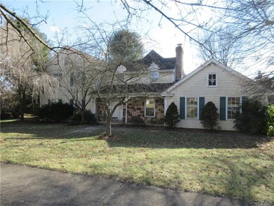 4900 Meadowview Dr, Macungie, PA 18062 - photo 2