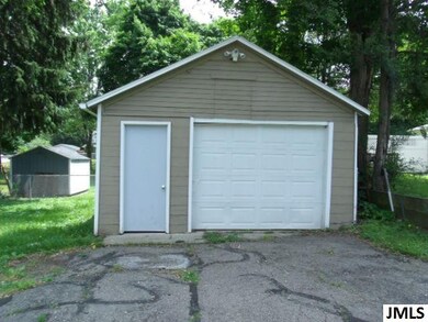 714 N Broad St, Adrian, MI 49221 - photo 3