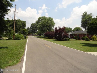 7506 Beulah Church Rd, Louisville, KY 40228 - photo 3