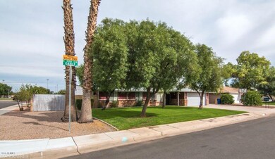 Corner lot w/RV gate