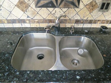Undermounted Kitchen Sink with Granite