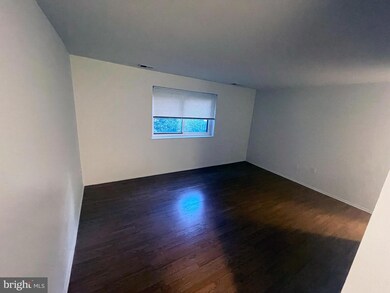 1703 Mount Washington Ct unit D, Baltimore, MD 21209 - photo 6