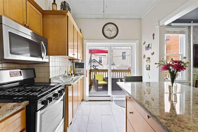 213 Maple St, Weehawken, NJ 07086 - photo 2