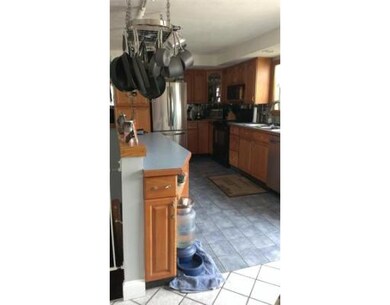 36 Fairhaven Dr, Indian Orchard, MA 01151 - photo 6