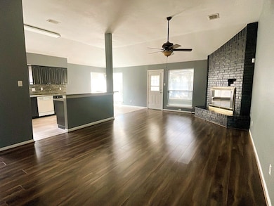 15707 Meadow Village Dr, Houston, TX 77095 - photo 3