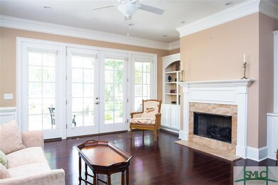 Living room: opens onto screened porch