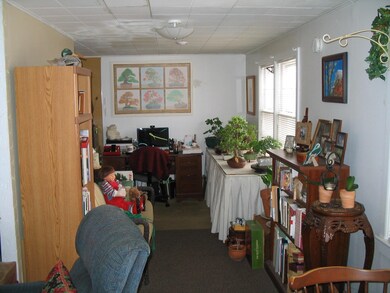 484 Marlboro St, Keene, NH 03431 - photo 3