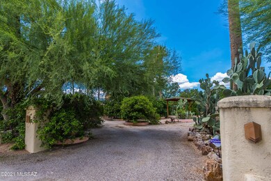 6431 N Treasure Dr (1)