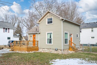 603 E Bond St, Hastings, MI 49058-1