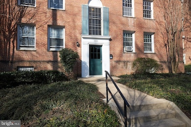 3310 27th St NW unit 6, Washington, DC 20008 - photo 2