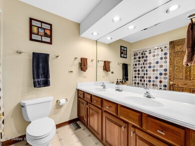 400 E Yorkfield Ave, Elmhurst, IL 60126 - photo 5