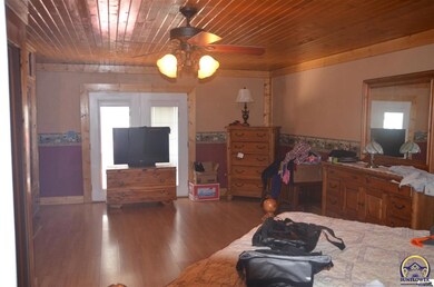 13174 X Rd, Meriden, KS 66512 - photo 6