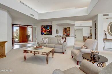 006_Living Room