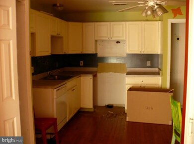 1608 Marion Quimby Dr unit I-8, Stevensville, MD 21666 - photo 6