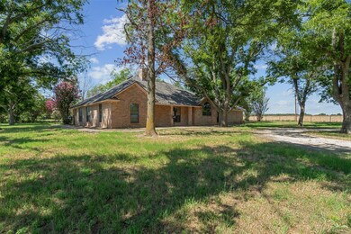 607 Pine Rd, Poolville, TX 76487 - photo 6