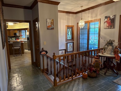 110 E Highlander St, Marshall, MO 65340 - photo 4