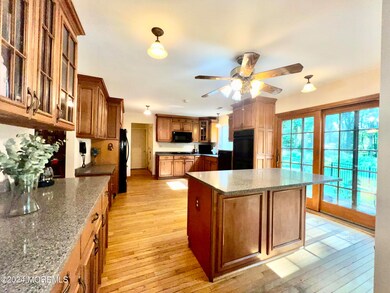 76B Telegraph Hill Rd, Holmdel, NJ 07733 - photo 3