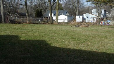 520 W Holmes Rd, Lansing, MI 48910 - photo 4