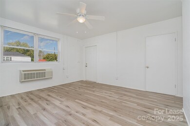 200 York St unit F2, Chester, SC 29706 - photo 5