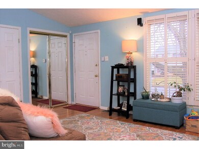 426 Musket Dr, Morrisville, PA 19067 - photo 4