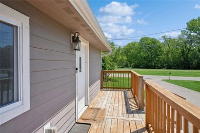 4012 Colfax Ave, Des Moines, IA 50317 - photo 4