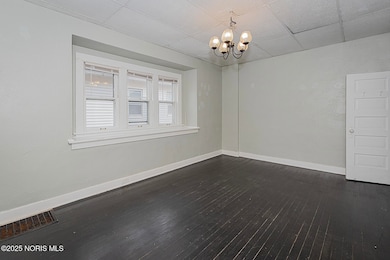 235 Bronson Ave, Toledo, OH 43608 - photo 4