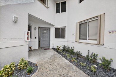 984 NW 93rd Ave unit 18B, Plantation, FL 33324 - photo 4