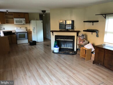 10 Cedar Ln, Boyertown, PA 19512 - photo 6