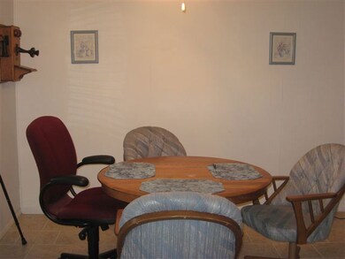 1927 W 68th St, Davenport, IA 52806 - photo 3