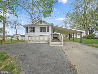 115 E 9th St, Shoemakersville, PA 19555 - photo 2