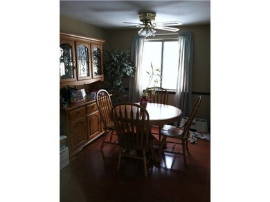 Dining Room right side eat in kitchen