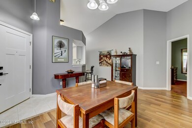 9-web-or-mls-LR_2337_1st_Ave_Unit_B_AA-9