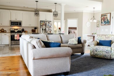 144SweetbriarCircle-14
