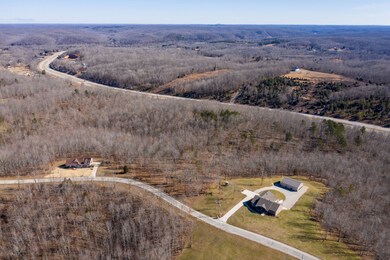 210 Saddlebrook Dr, Hohenwald, TN 38462 - photo 2