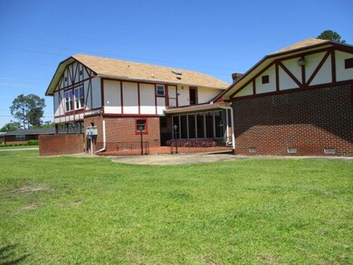 107 W 10th St, Donalsonville, GA 39845 - photo 4