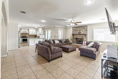 Open Layout great for entertaining