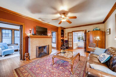 934 N Spring St, Elgin, IL 60120 - photo 7