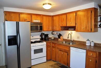 11 Aberdeen Ln, Nashua, NH 03062 - photo 7