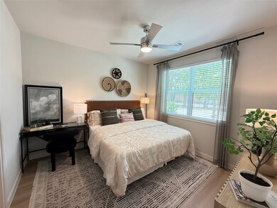 1610 Campbell Rd unit B4.386, Houston, TX 77055 - photo 7